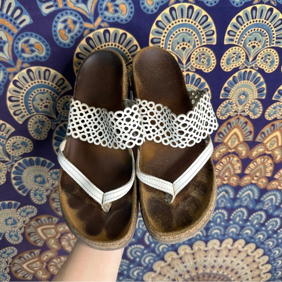 🦋5/20$🦋 lattice patterned sandals - Picture 6 of 9